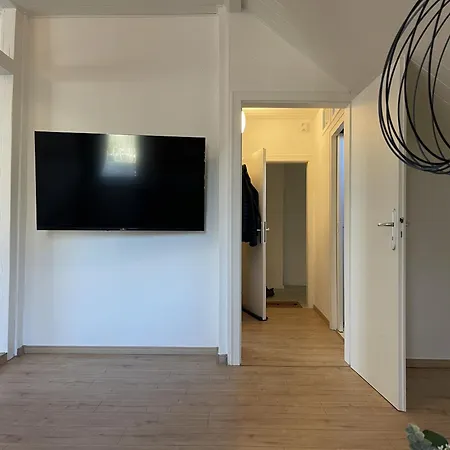 Gemuetliches Mansarden-apartment Mit 2 Schlafzimmern & Separater Kueche アパート ヘルネ