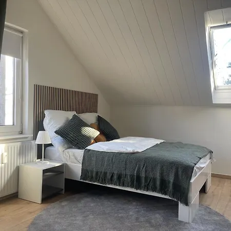 Apartment Gemuetliches Mansarden-apartment Mit 2 Schlafzimmern & Separater Kueche Herne