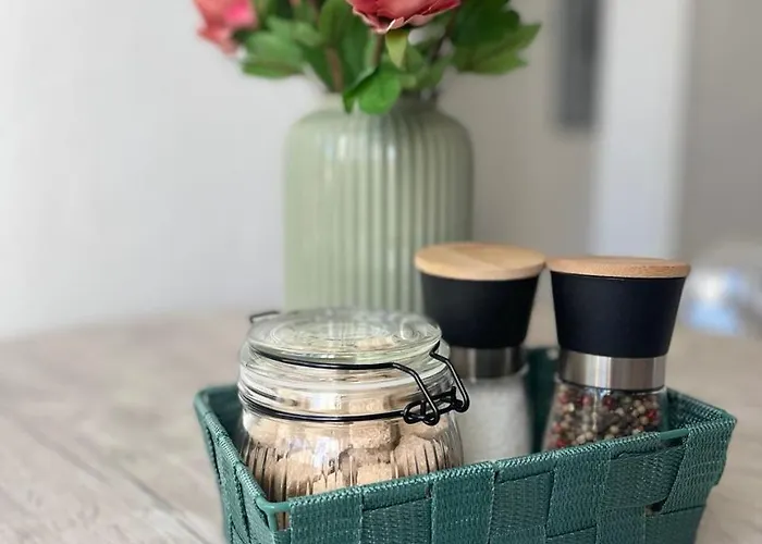 Gemütliches Mansarden-apartment Mit 2 Schlafzimmern&separater Küche