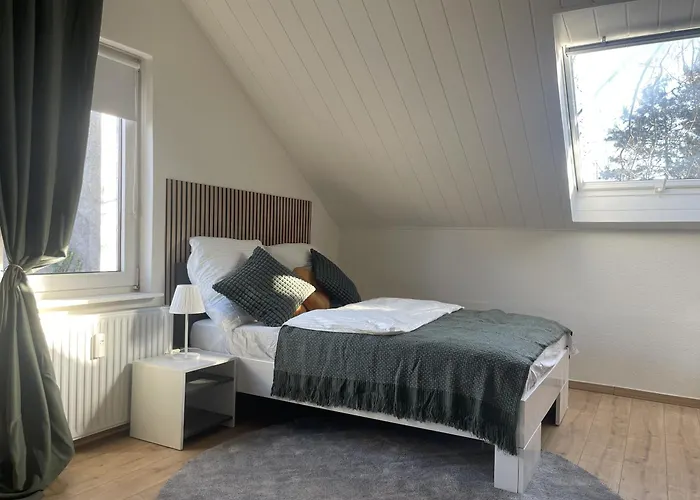 Apartment Gemütliches Mansarden-apartment Mit 2 Schlafzimmern&separater Küche Herne