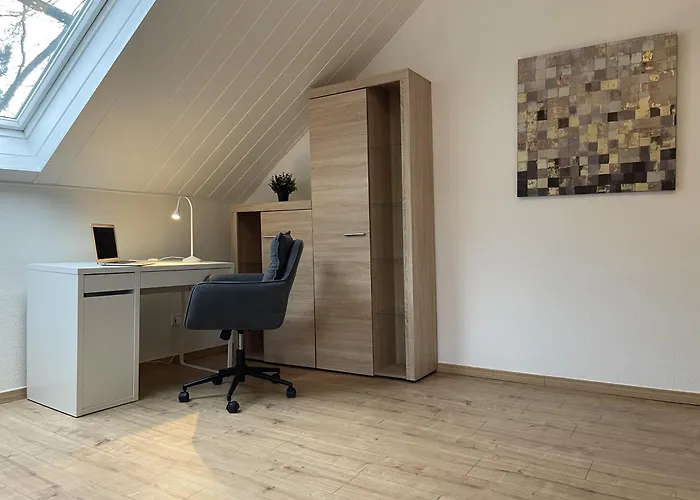 Gemütliches Mansarden-apartment Mit 2 Schlafzimmern&separater Küche Herne
