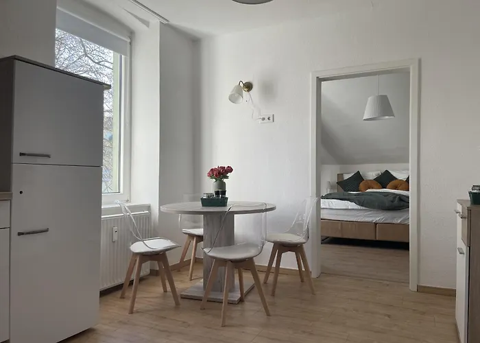 Apartment Gemütliches Mansarden-apartment Mit 2 Schlafzimmern&separater Küche