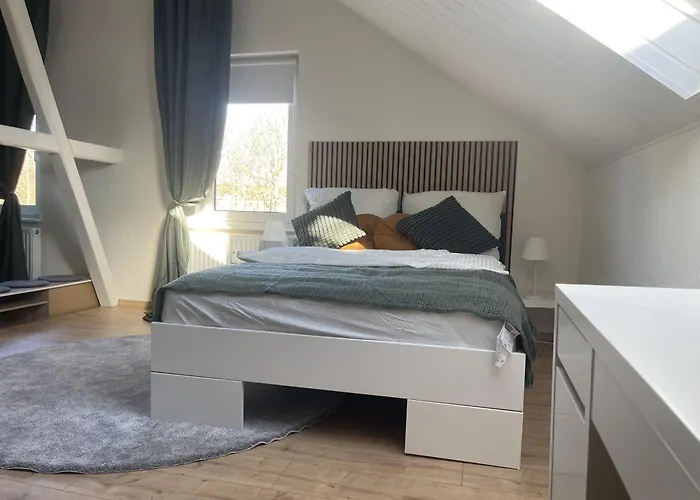 Gemütliches Mansarden-apartment Mit 2 Schlafzimmern&separater Küche Apartment Herne