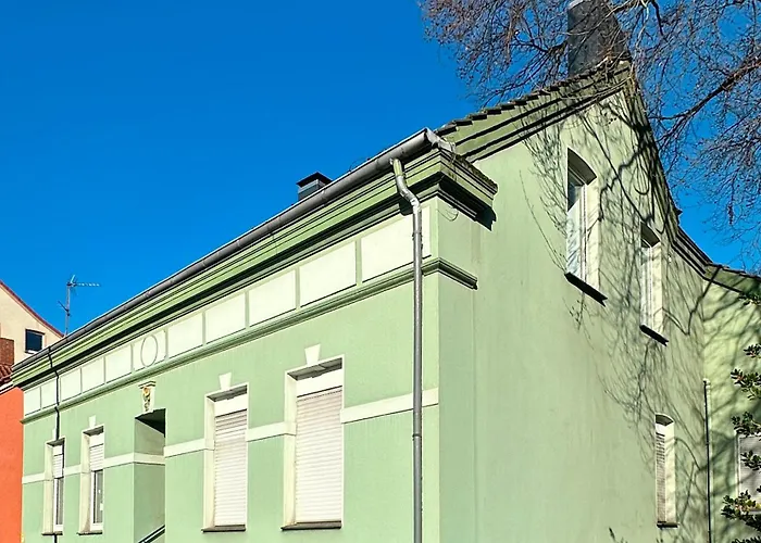 Gemuetliches Mansarden-apartment Mit 2 Schlafzimmern & Separater Kueche Herne